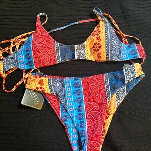 *NWT* Zaful size small (4) Arizona style bikini set